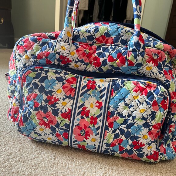 Vera Bradley Grand Weekender Travel Bag, Summer Cottage - Picture 2 of 9